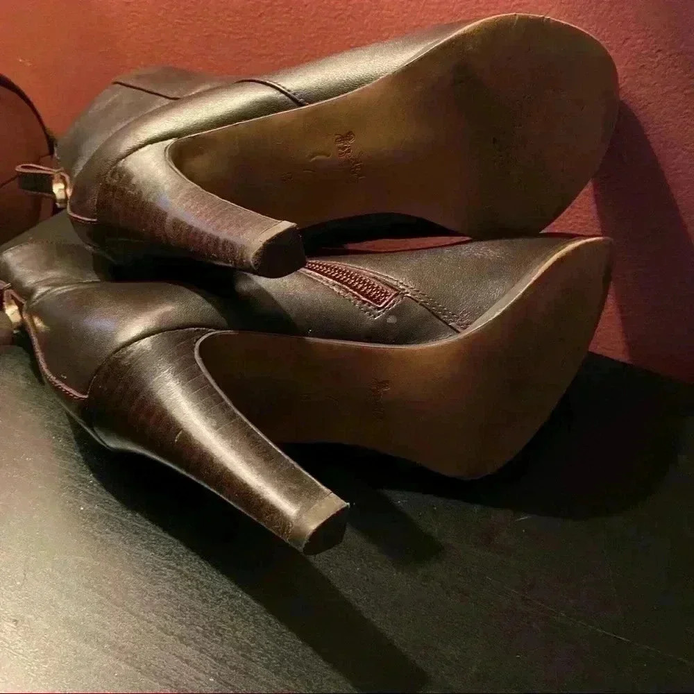 Coach Brown Boots - Picture 5 of 6